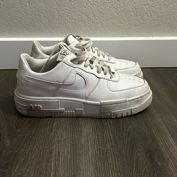 Nike Airforce - Picture 1 of 4